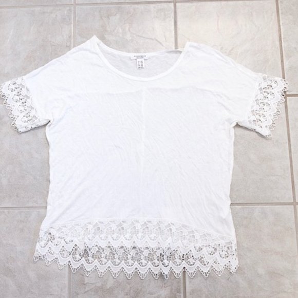 NEW White Top with Lace - Picture 1 of 4